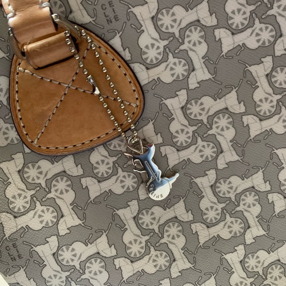 Celine - Picture 3 of 12